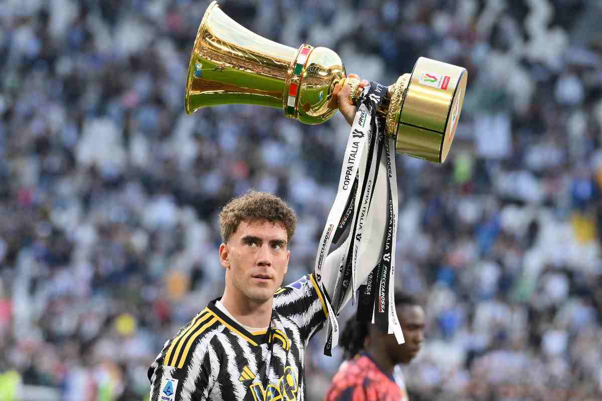 Colpo Vlahovic Juventus