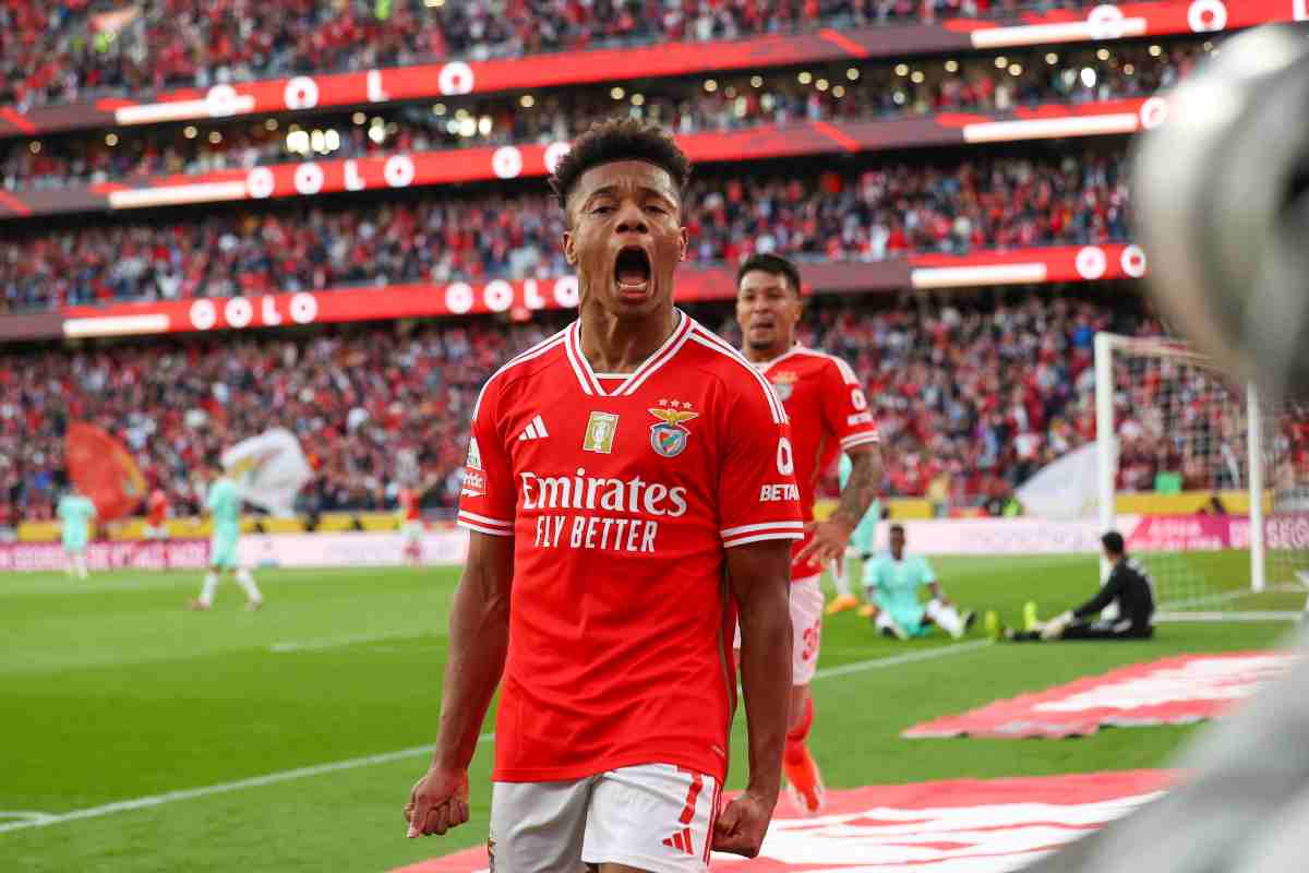 David Neres viaggia al Napoli