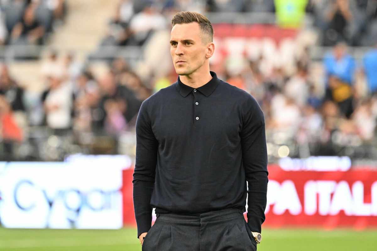 Milik lascia la Juve